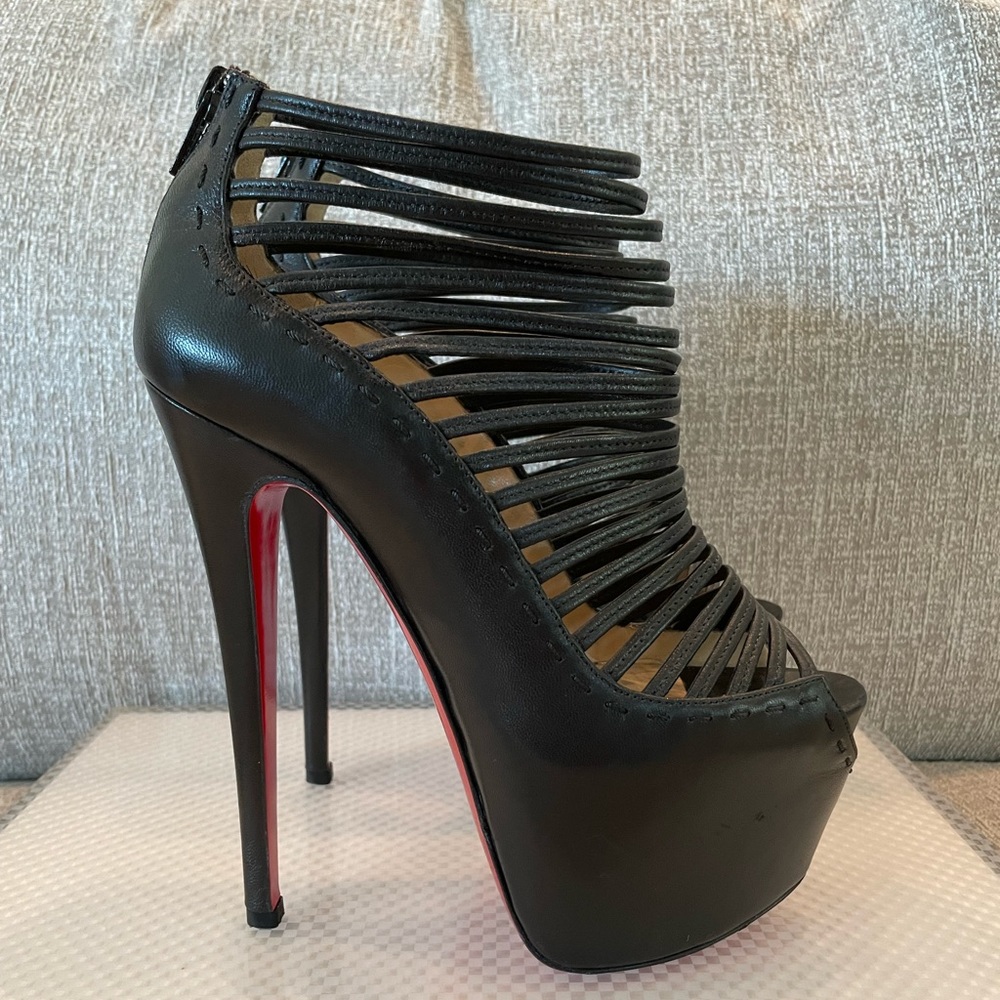 Christian Louboutin Zoulou Size 36.5